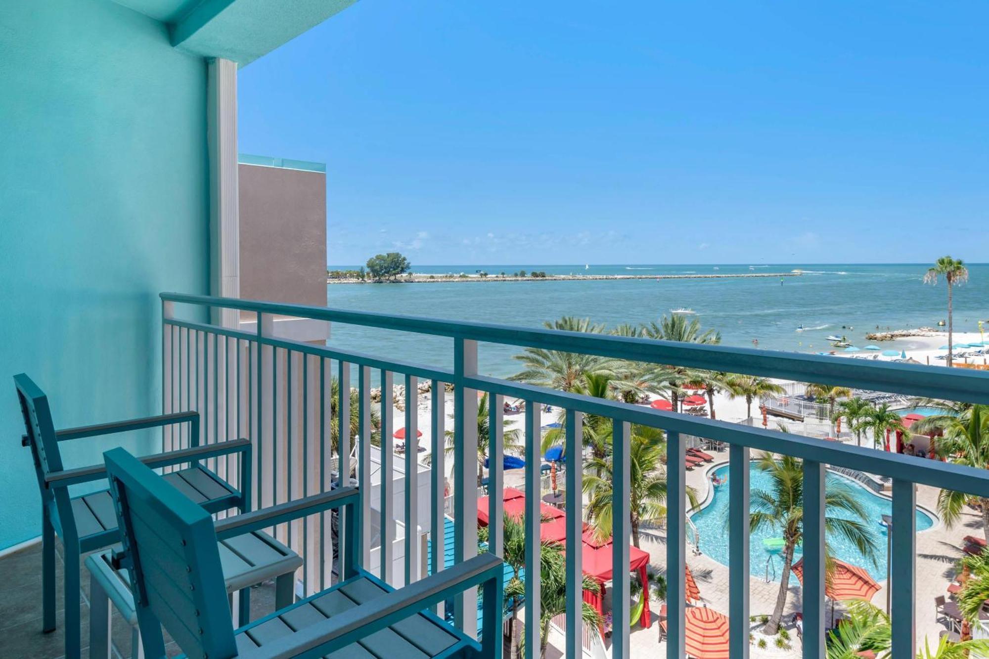 King Room Partial Ocean View Non-Smoking