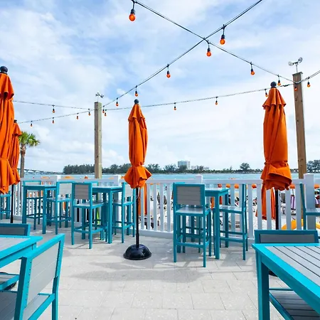 Dolphin Sands Clearwater Beach, An Ascend Collection Hotel-3